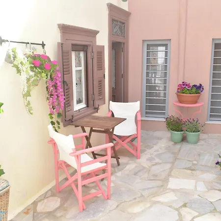 Villa Traditional Wood And Stone *